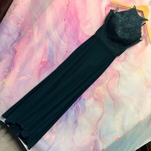 Morgan & Co 9 Forest Green Flowy Formal Gown Long Dress Lace Up Back Lace Sequin